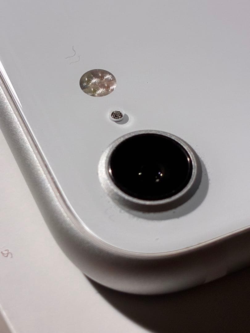 ★美品★ Apple iPhone SE 第2世代 ホワイト 64GB 本体