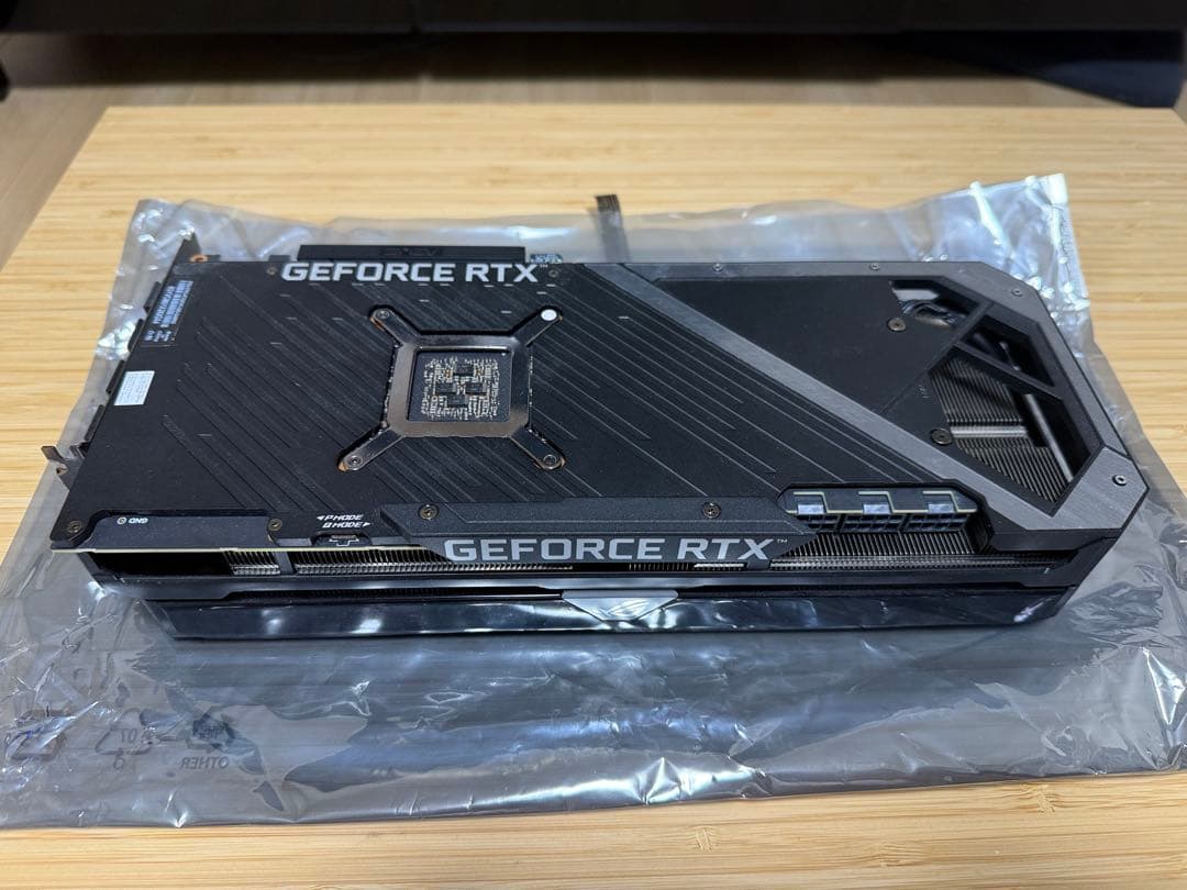 グラフィックボード・グラボ・ビデオカード ASUS ROG-STRIX-RTX3070TI-O8G-GAMING