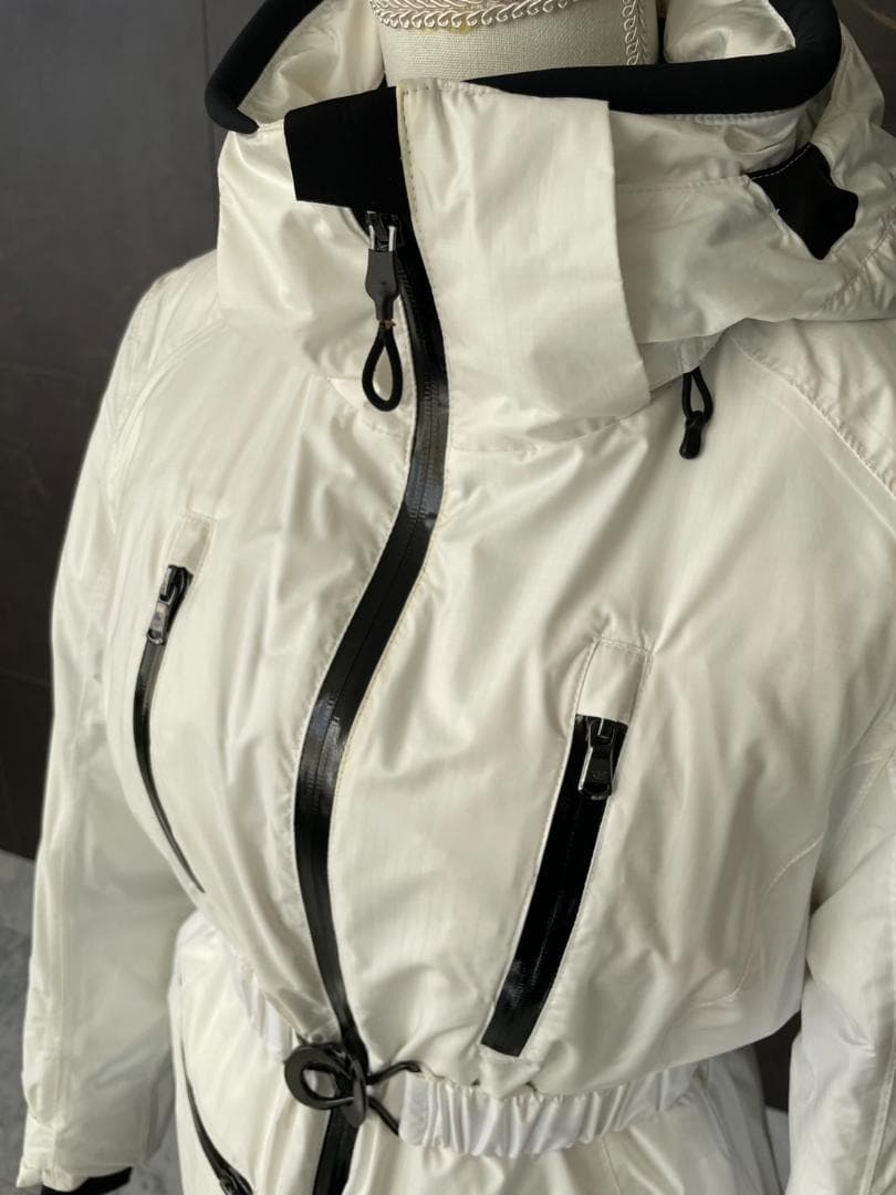 EMPORIO ARMANI M ホワイト スキー アウター レディース