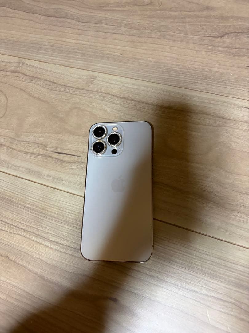 Apple iPhone 13 Proゴールド