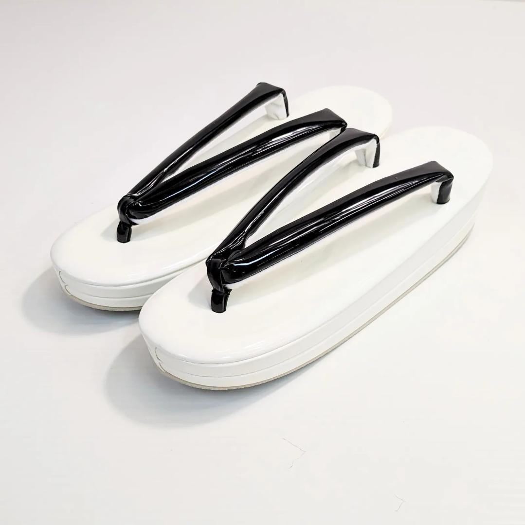 和装 草履バッグセット 振袖用 エナメル 白 黒 フリーサイズ w18-5