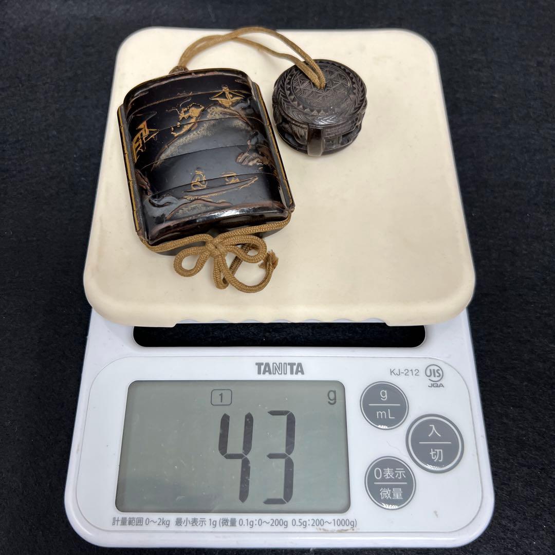 江戸時代　蒔絵木彫五段印籠、透彫木彫根付　43g 東Y8-0109☆2Fタルチ