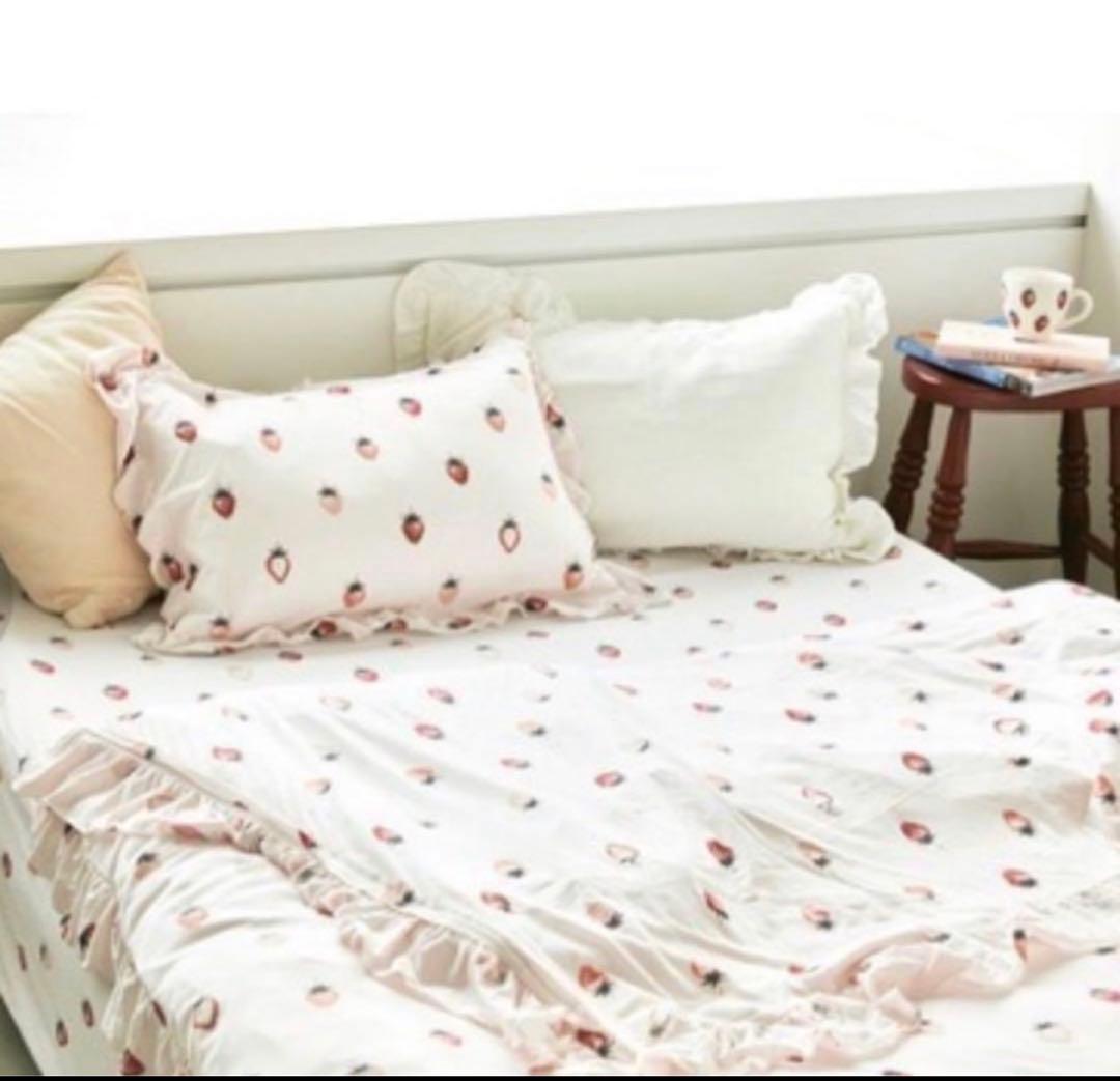【完売商品】ジェラートピケ　寝具3点　掛布団 敷布団枕カバー　セミダブル　いちご