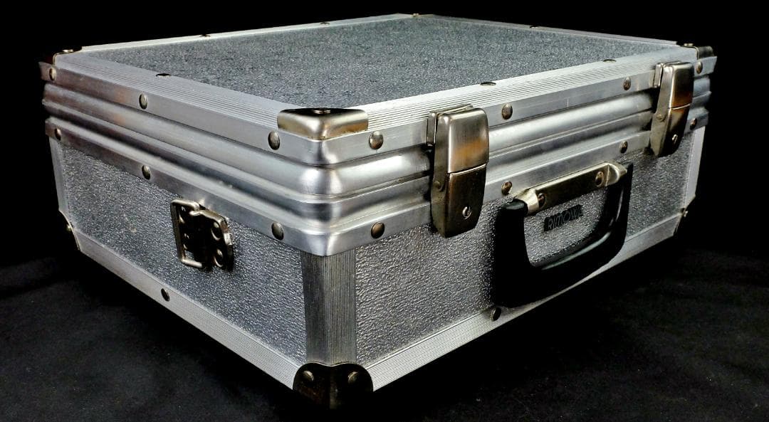 リモワ 草創期メロン柄 レトロ・アルミニウム・ハンドケース 1960年代 稀少