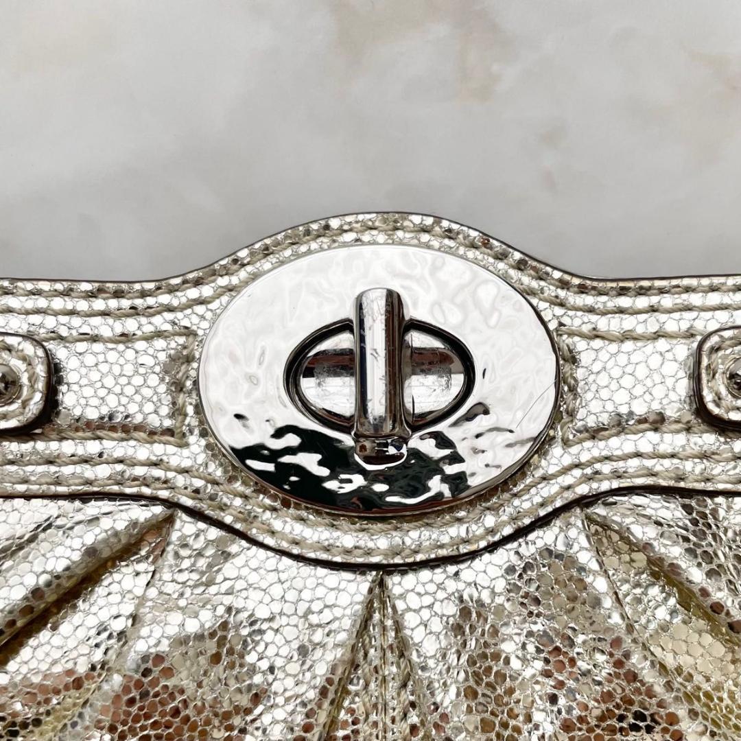 バッグ COACH Chain Shoulder Bag Turn Lock Gold