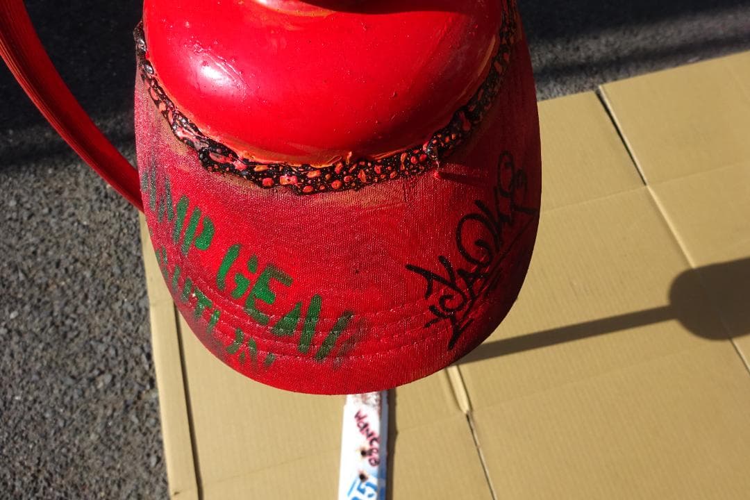 バンク オブジェ/飾り/アクセサリー 本物の消火器 落書き 郵便局ポスト