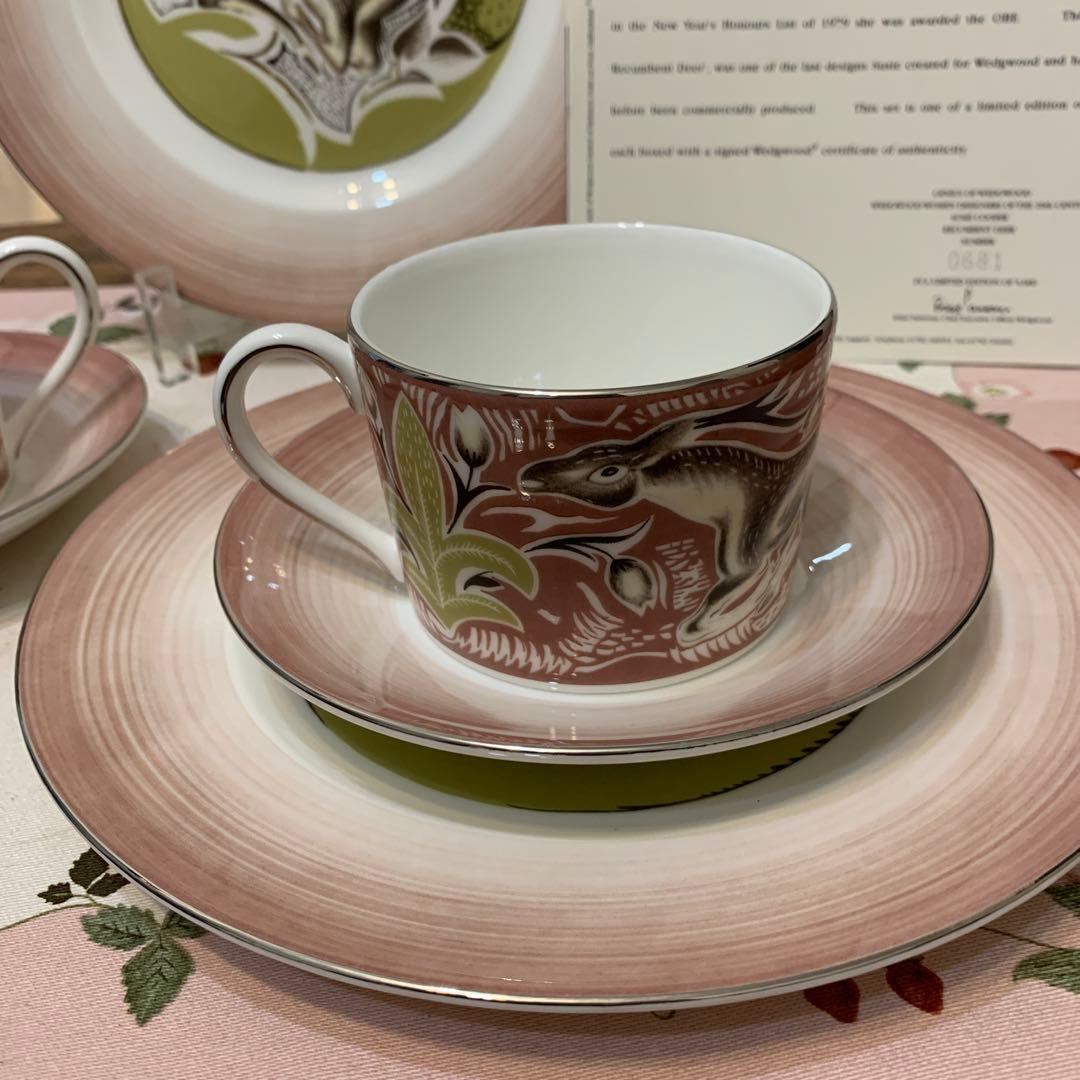 未使用　限定品　ウェッジウッド リカンベント　ディア　トリオ　2客