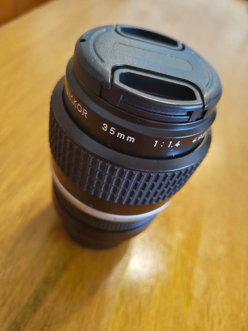 Nikon 35mm f/1.4 レンズ