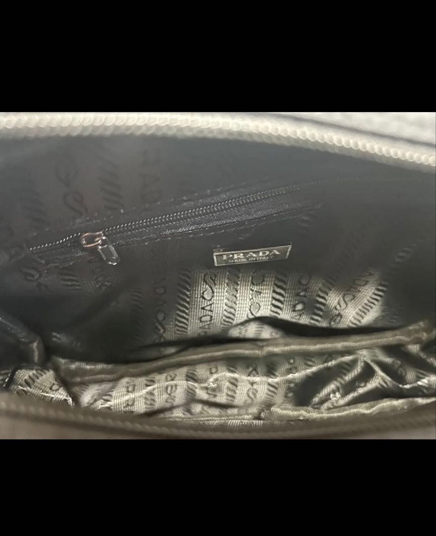 PRADA ブラック ショルダーバッグ今週いっぱいまで値下げです！