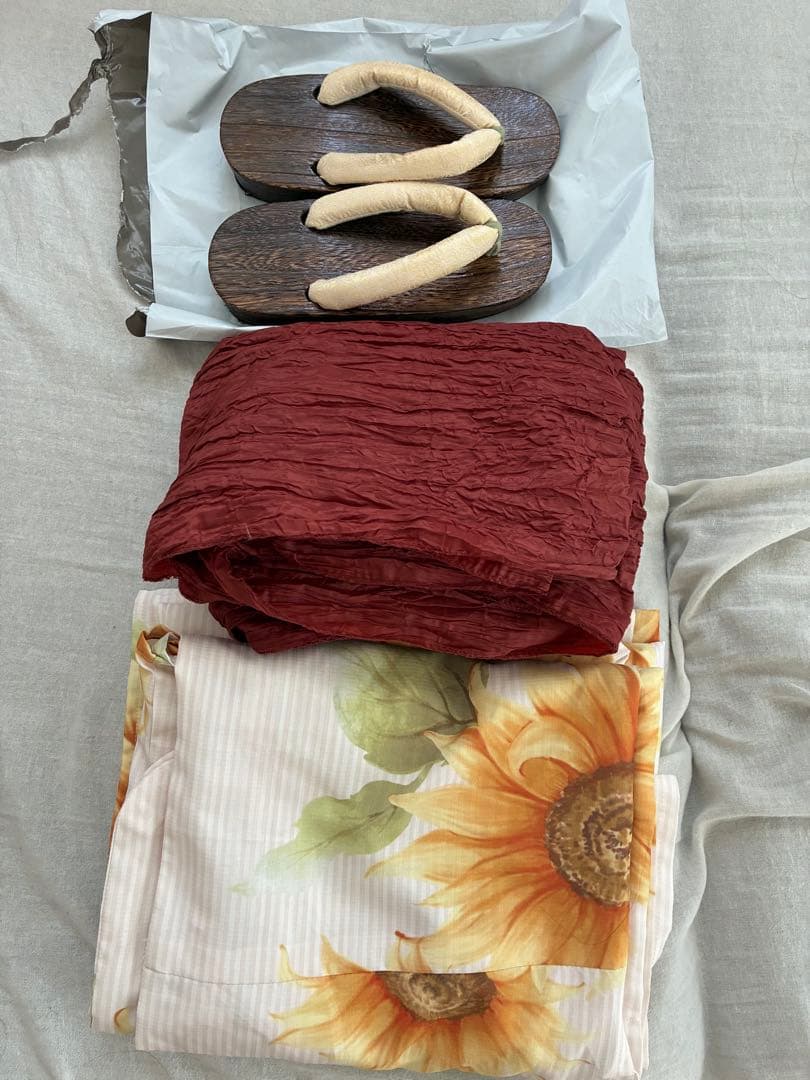 【完売品】アイボリーxひまわりストライプ柄浴衣向日葵 浴衣/帯/下駄 3点セット