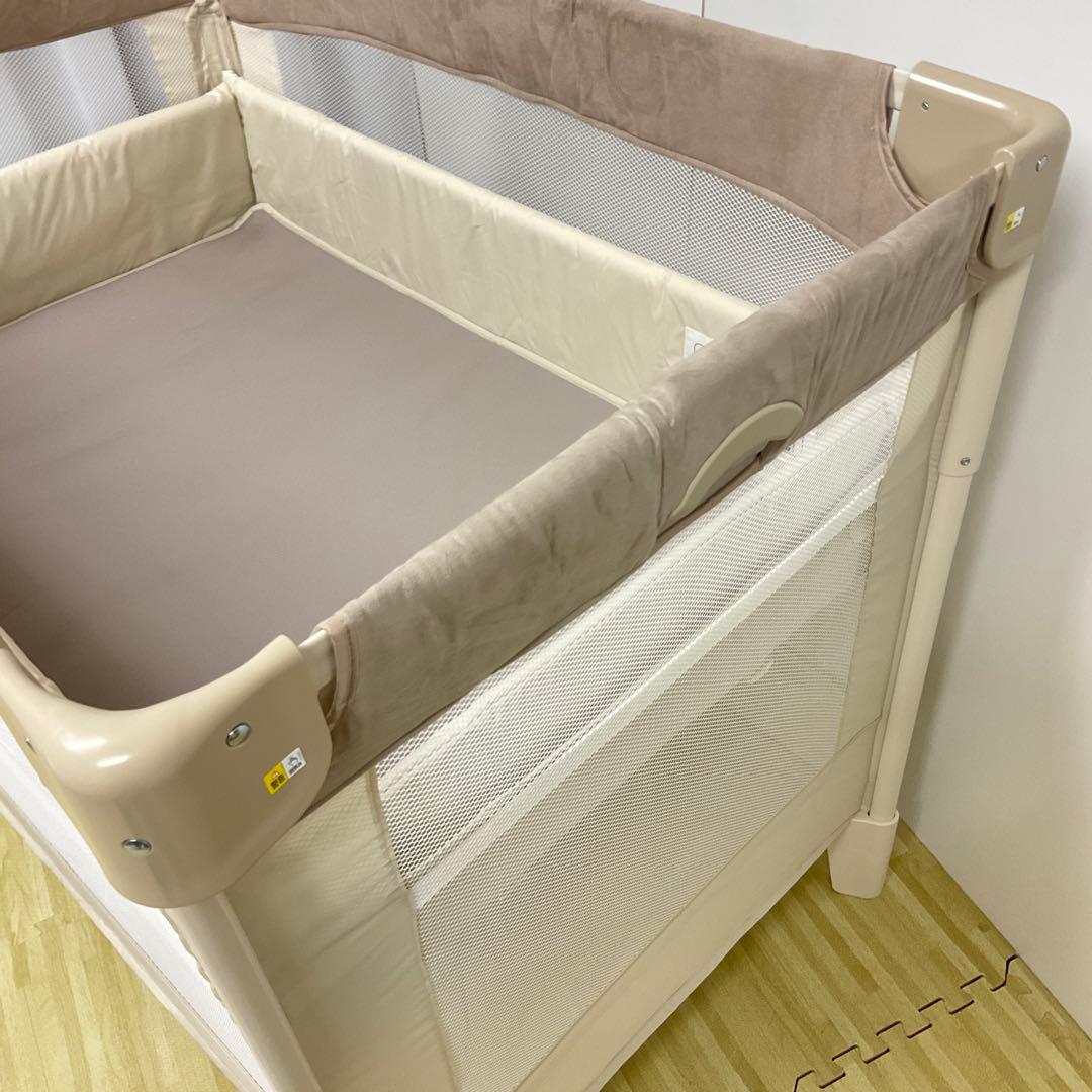 綺麗！アップリカ ベビーベッド ココネル エアー プラス シュークリーム GR