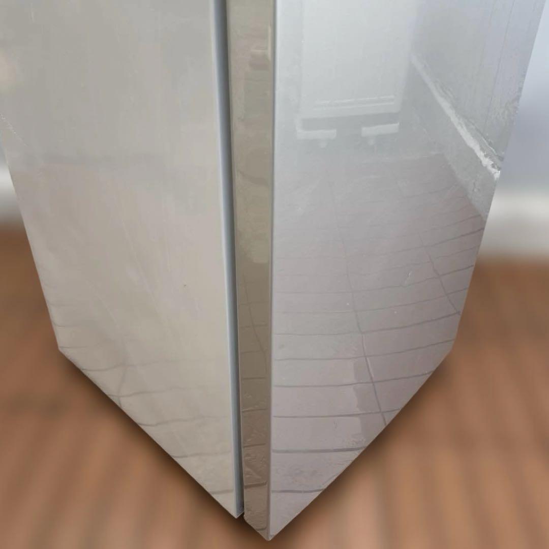 送料込 Hisense 冷蔵庫 227L スリム大容量 鏡面 省エネタイプ