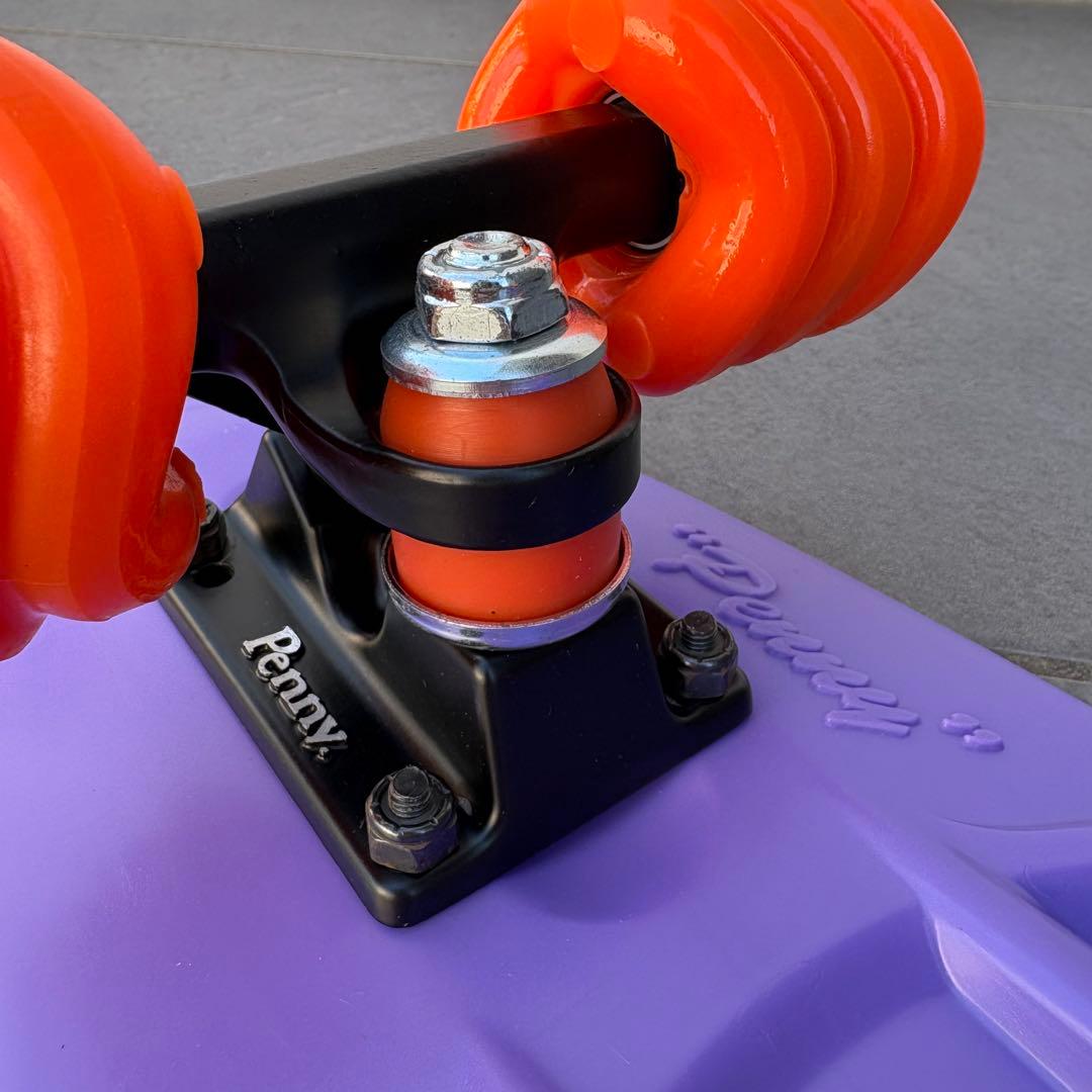 極美品【FESN】カスタムペニー 22インチ シャークウィール 60mm