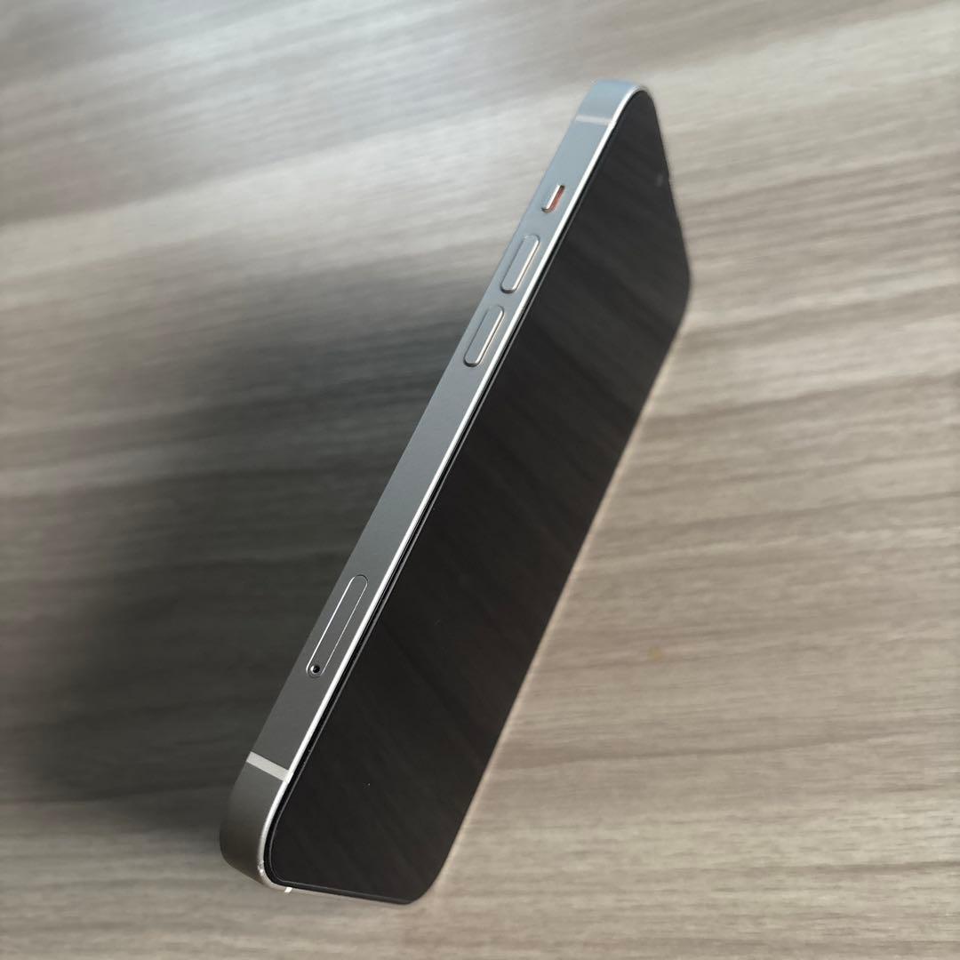 iPhone 13 ホワイト Apple simフリー