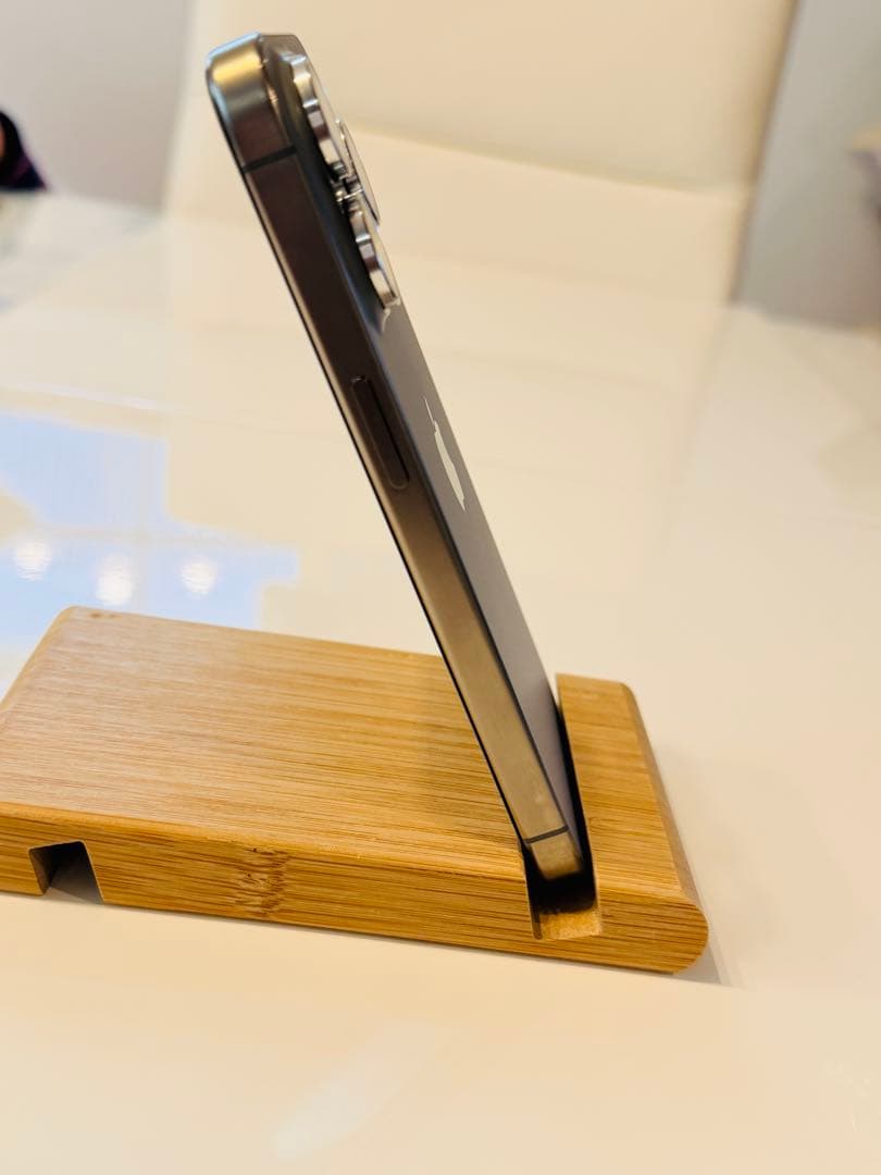 iPhoneアクセサリー Iphone 15 pro on sell with 2 case