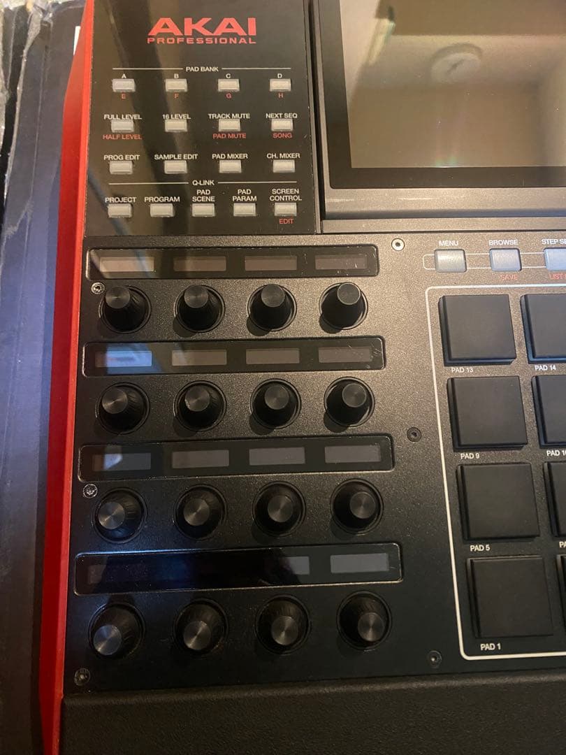 DJ機材 MPCX AKAI PROFESSIONAL