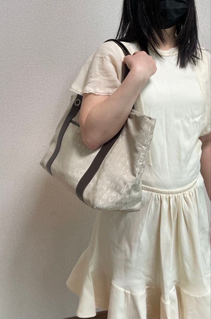 BVLGARI ロゴプリント トートバッグ