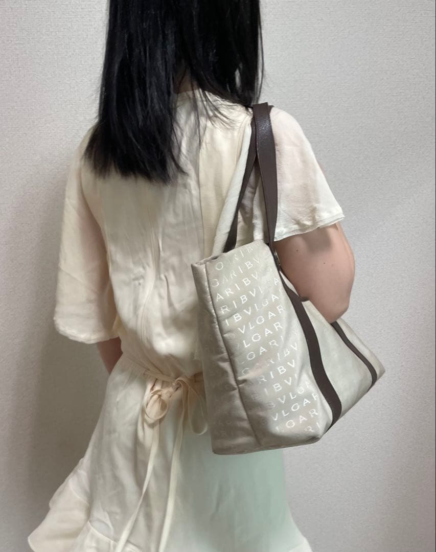 BVLGARI ロゴプリント トートバッグ