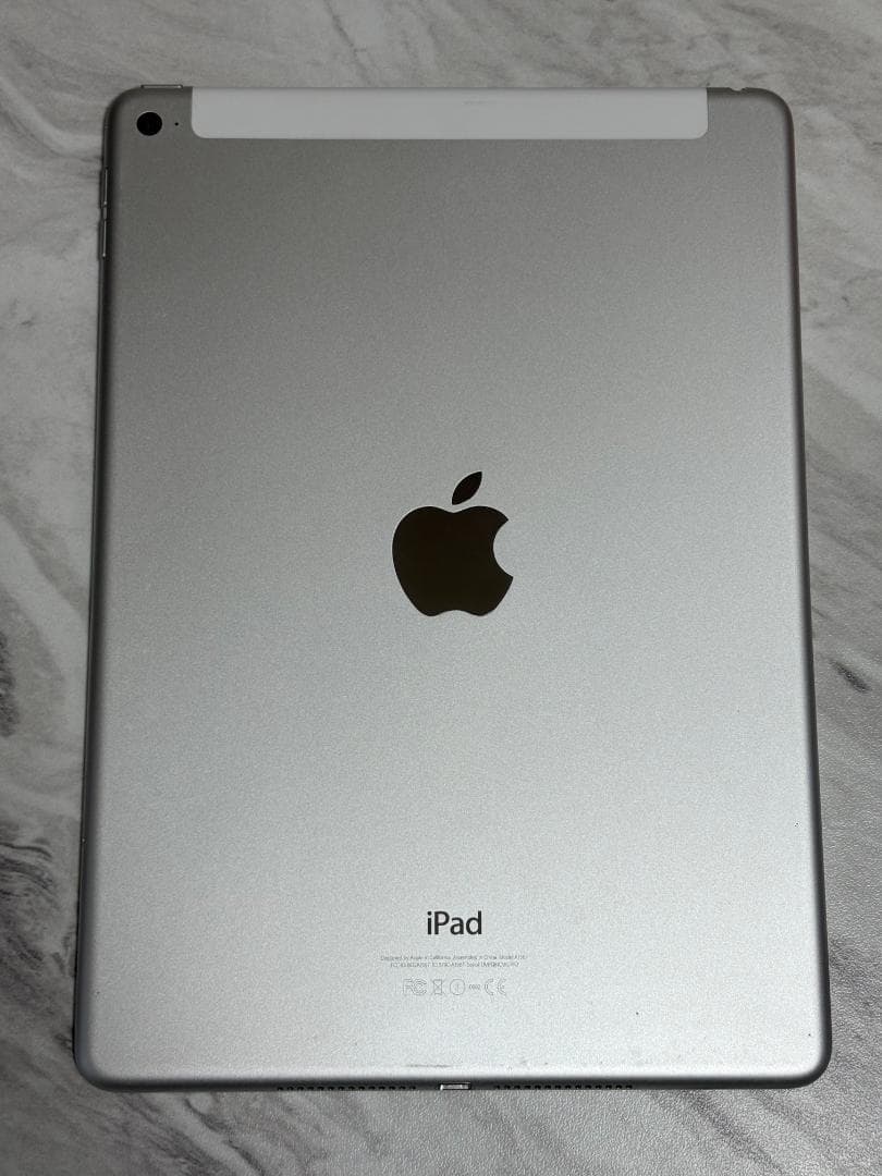 iPad Air 2 128GB Wi-Fi Cellular 充電器なし