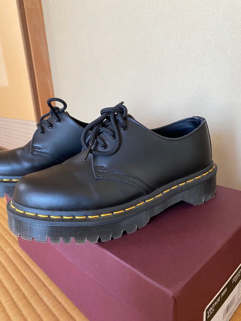 美品ドクターマーチン 1461 3ホール EU37（23cm）