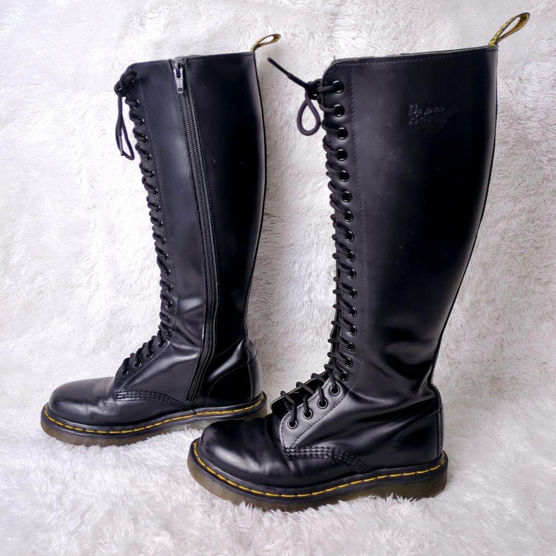 希少 入手困難　ドクターマーチン １２２７０ ２０ホール　サイドジップ