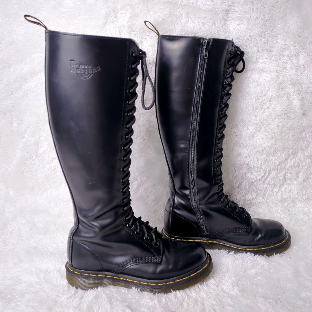 希少 入手困難　ドクターマーチン １２２７０ ２０ホール　サイドジップ