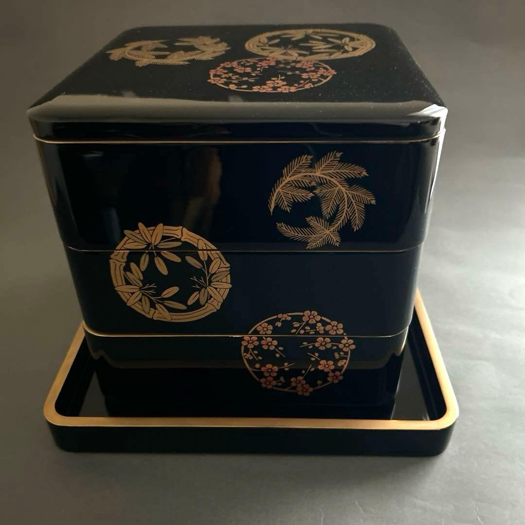 輪島塗蒔絵三段重箱　平台付