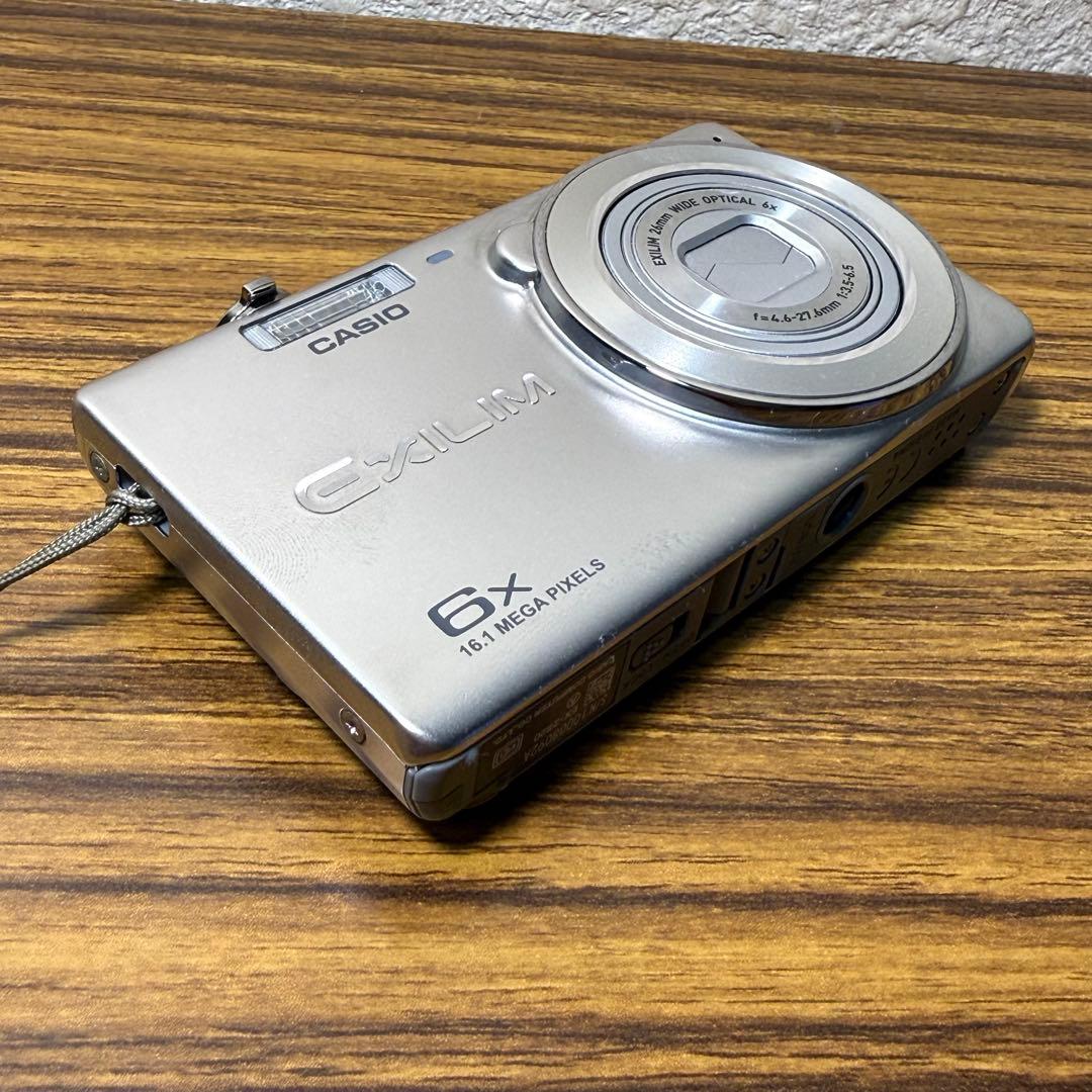 CASIO EXILIM EX-ZS20 デジカメ シルバー 箱 ケース付き
