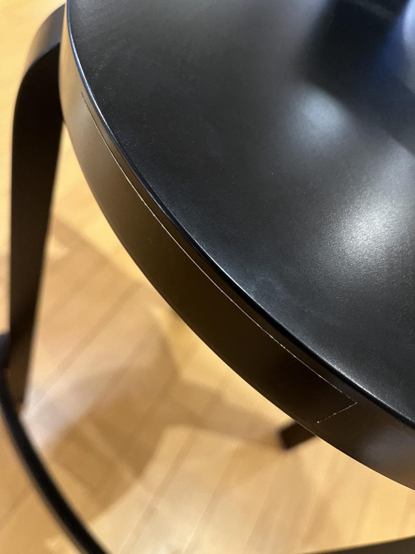 Artek（アルテック）｜K65 ハイチェア・ブラック