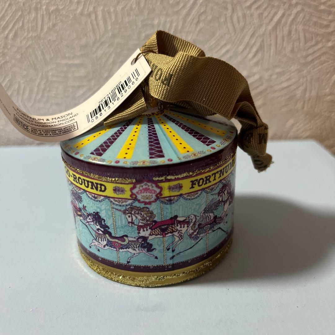 カカです。　フォートナム&メイソン　オーナメント2点