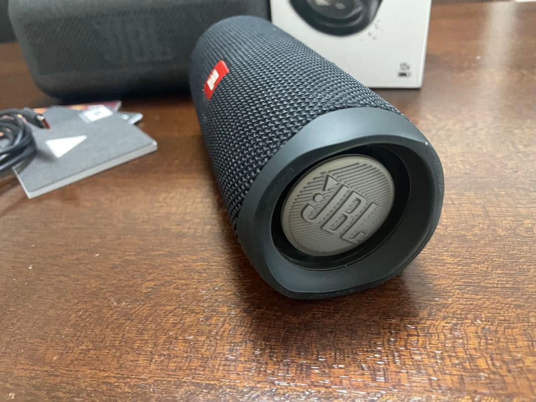 美品　JBL FLIP5 ワイヤレス　Bluetoothスピーカー　フリップ5