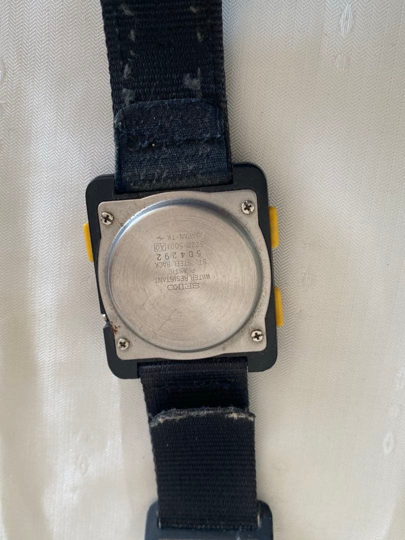 SEIKO　セイコー　パルスメーター　デジタル　腕時計