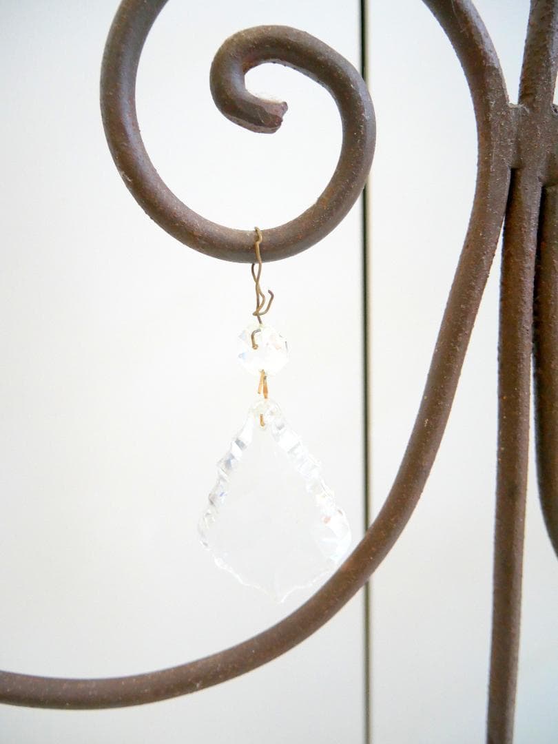 イギリス製ヴィンテージ　鉄製キャンドルスタンド（3本用燭台）