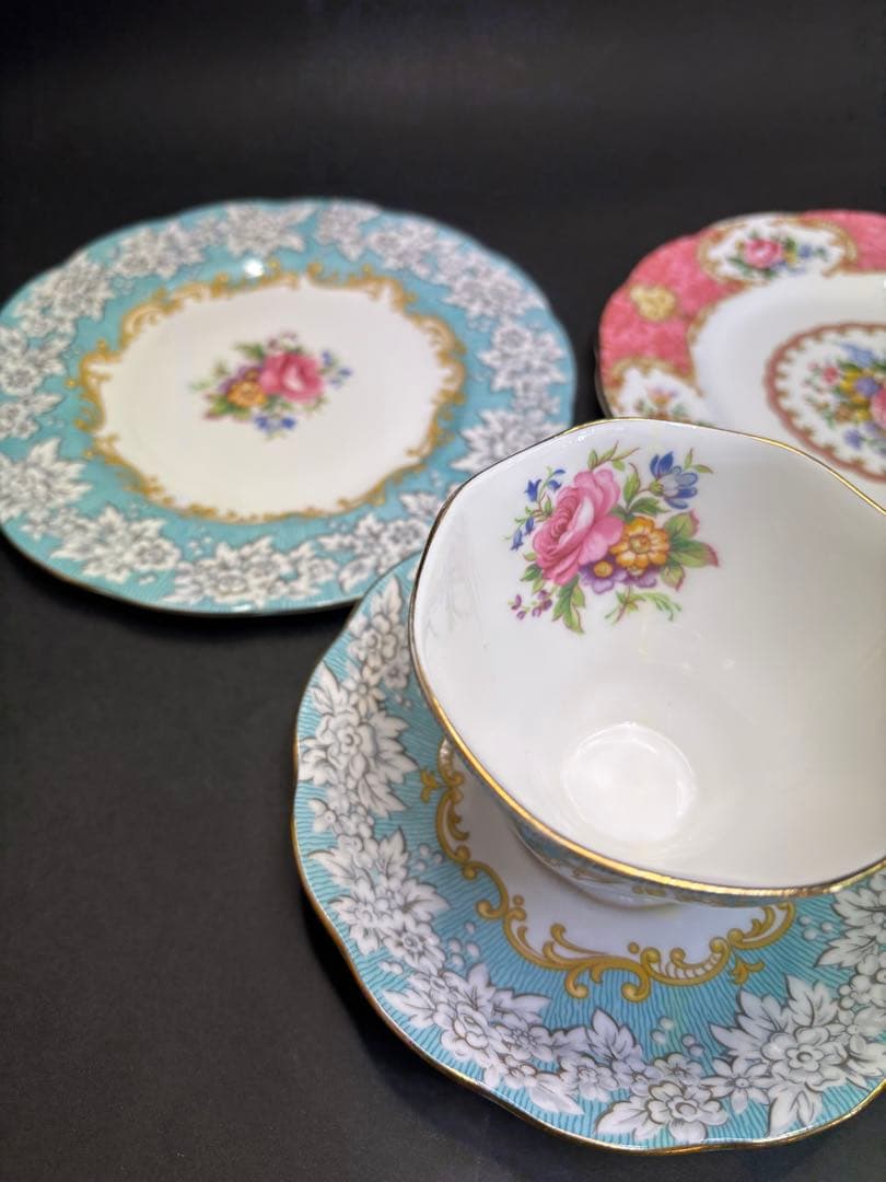 【訳あり価格】ロイヤルアルバート エンチャントメント ティートリオ 2セット