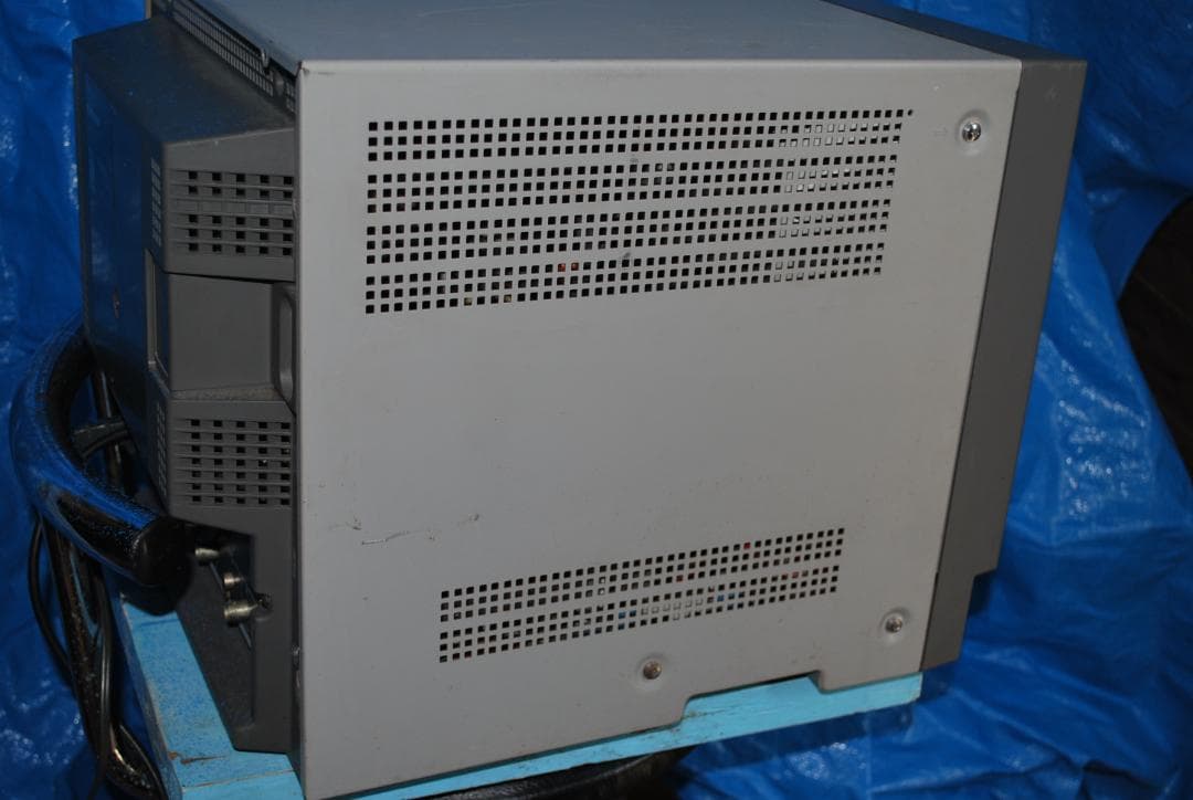 ソニー業務用カラーモニターPVM-14M1jジャンク品の出品です。