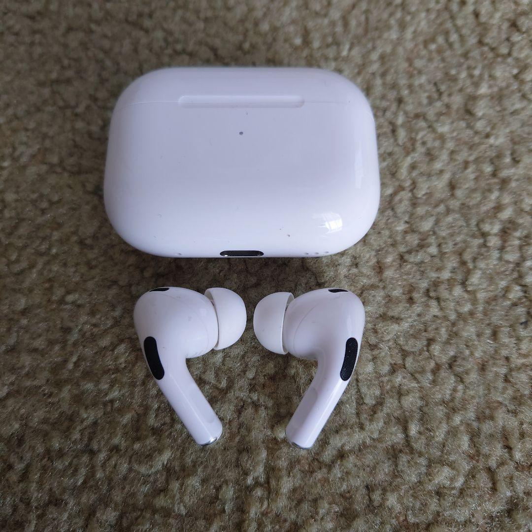 AirPods Pro 本体 第二世代ホワイト 充電ケース付き　MTJ3J/A
