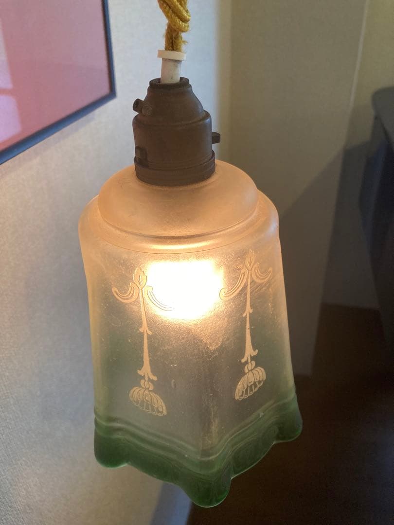 エッチング模様のペンダントライト（イギリスアンティーク）