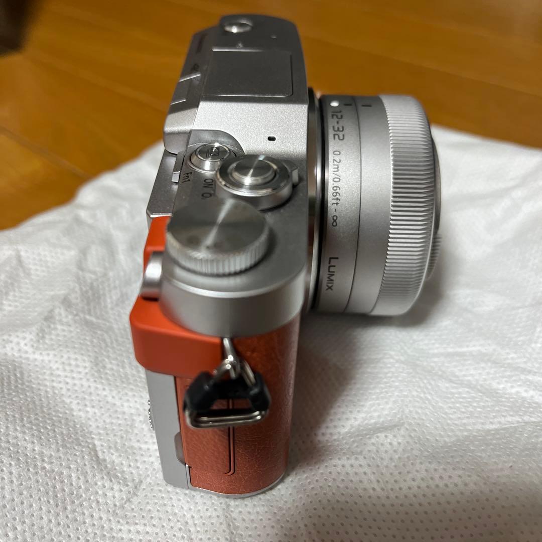 Panasonic LUMIX G DC-GF9Wミラーレス 4K