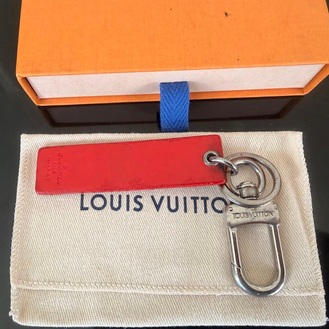 ⭐️正規品 ルイヴィトン　Supreme コラボ　キーホルダー中古♪