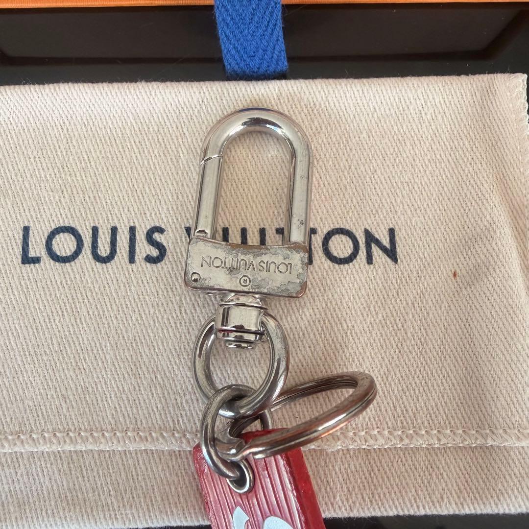 ⭐️正規品 ルイヴィトン　Supreme コラボ　キーホルダー中古♪