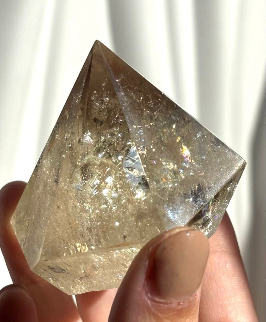 《高品質》ナチュラルスモーキー強虹・プリズム光ダイヤカット