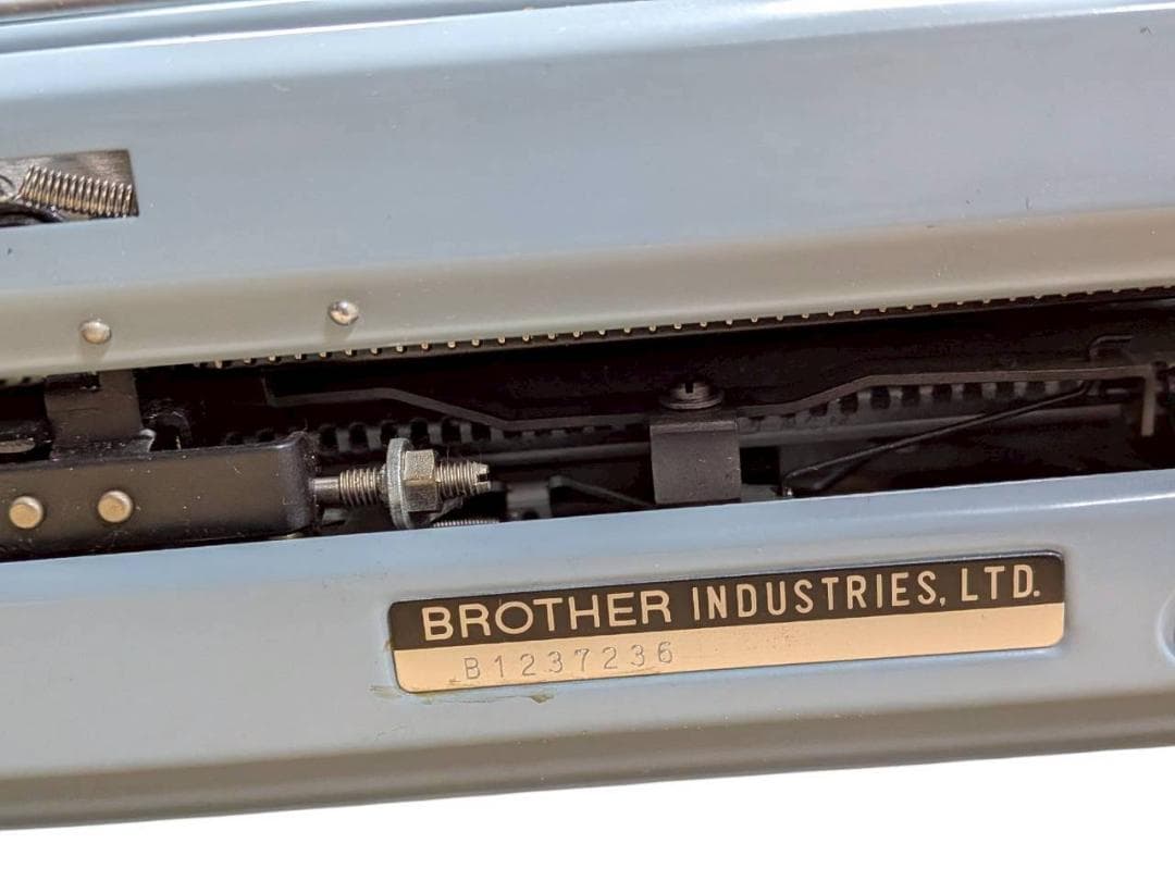 【激レア】BROTHER 美品 DE LUXE 233 タイプライター ケース付