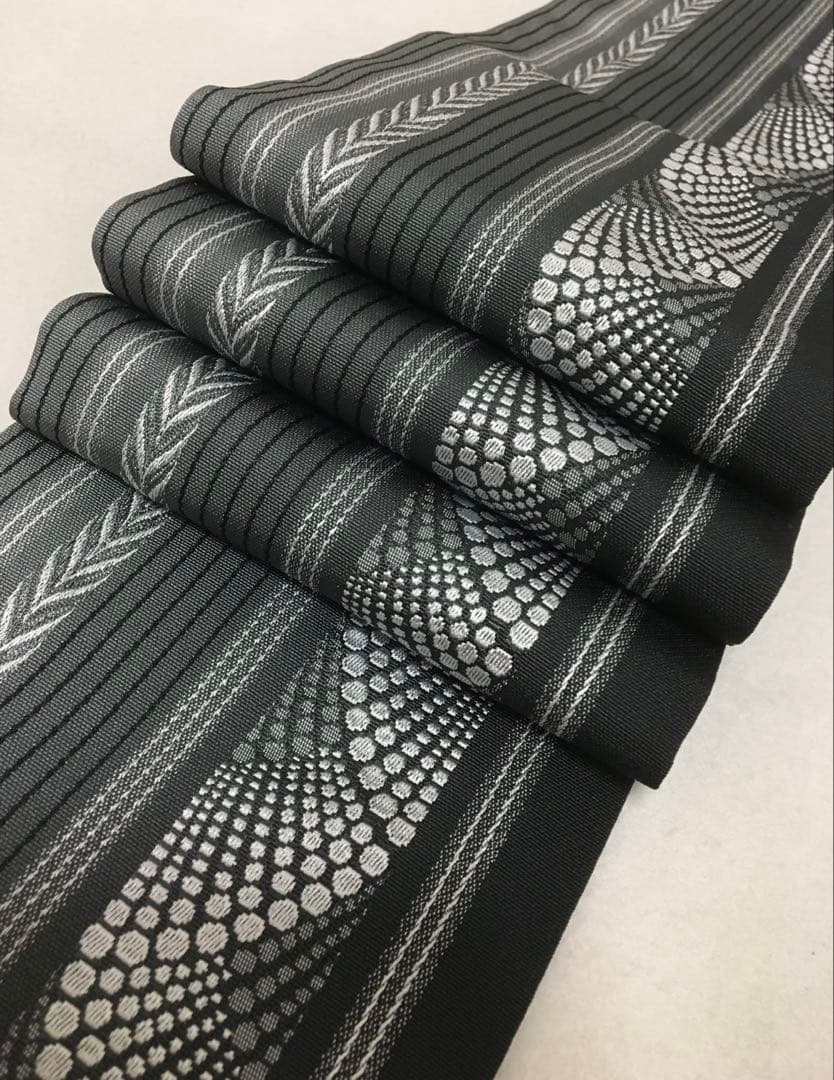 小粋【浴衣2点セット】新品❗️牡丹・菊　黒色