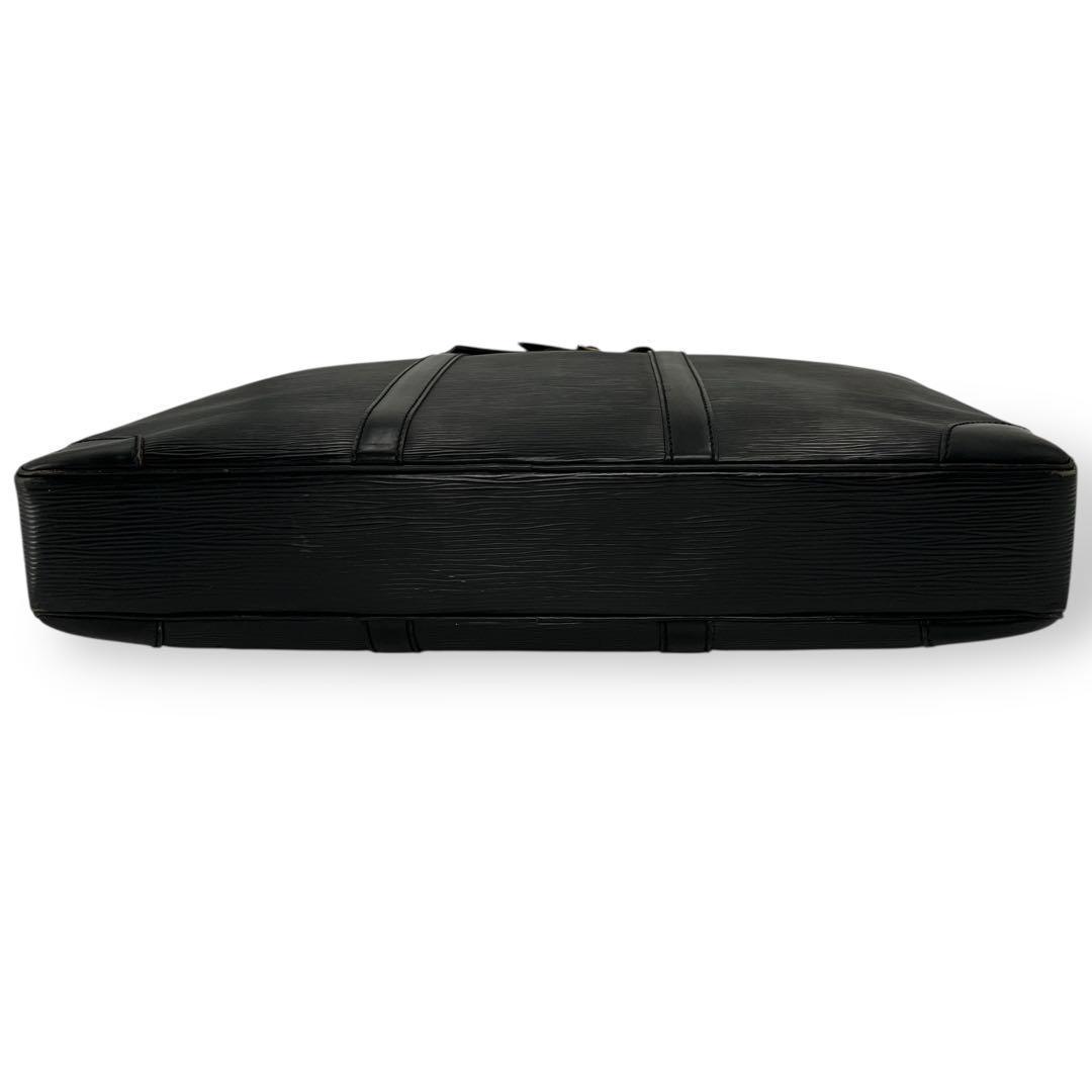 ルイヴィトン　エピ　ビジネスバッグ　ポルトドキュマン　ヴォワヤージュ　A4収納可