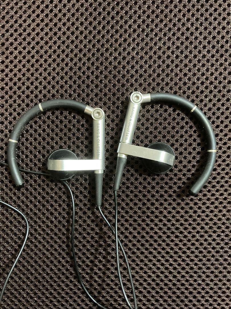 Bang & Olfsen A8 バングアンドオルフセン　イヤホン　イアホン