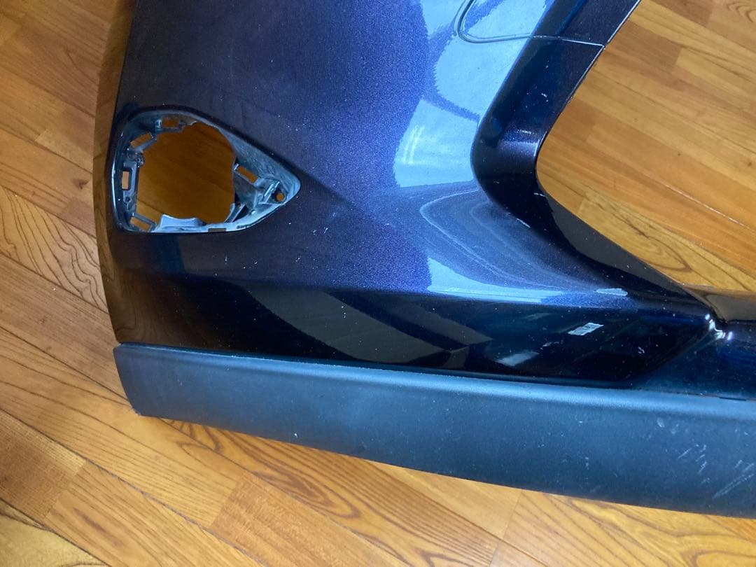 トヨタ　ハリアー　AVU65フロントバンパー