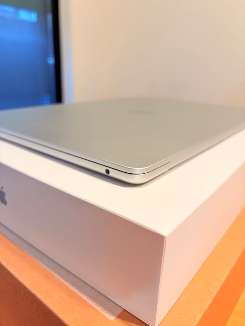 MacBook Air M2 15インチ シルバー 8GB 256GB