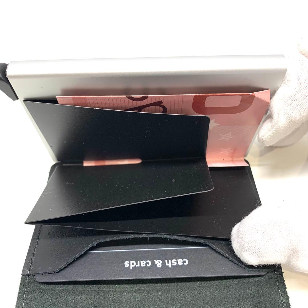 ☆新品未使用☆シークリッドセクリッド　ミニウォレット折り財布サフィアーノブラック