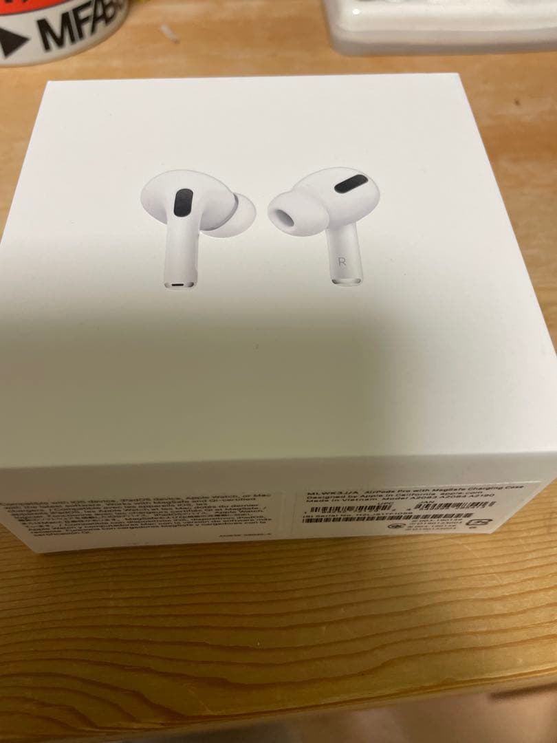 Apple AirPods Pro2 本体 充電ケース付き　イヤホンは左のみ