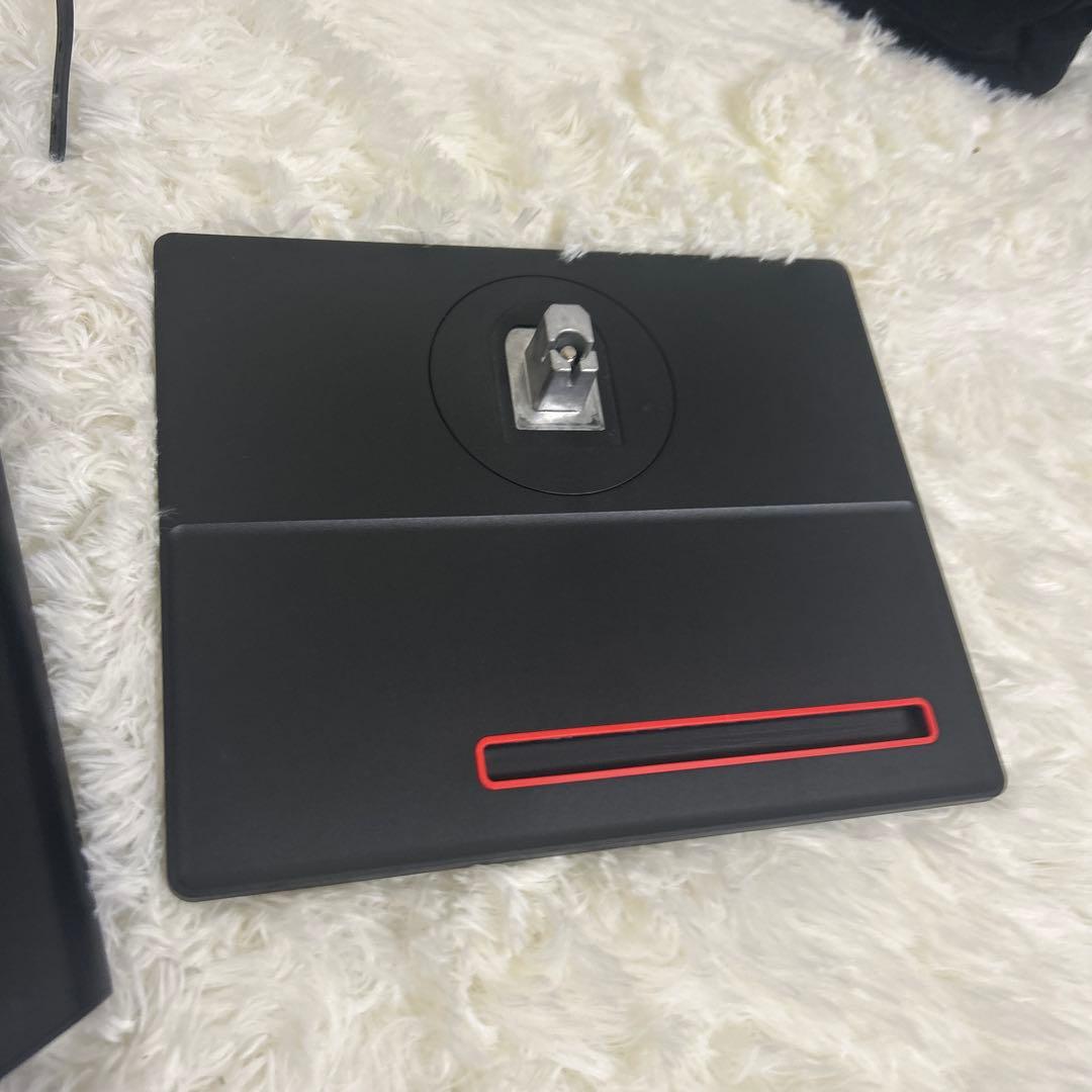 【美品】ThinkCentre Tiny-in-One 24 Gen 5 モニタ